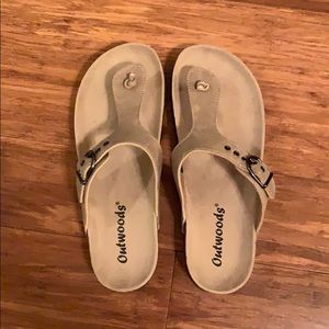 Bork T-Strap Size 9 Sandals